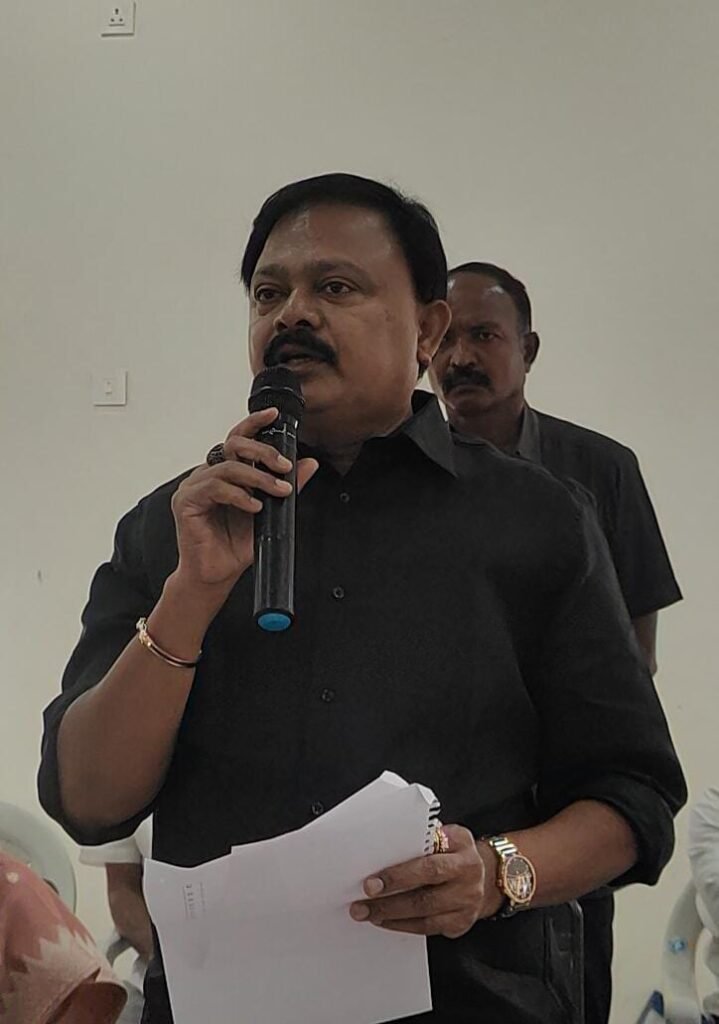 నియోజకవర్గంలో దాదాపు21 అంగన్వాడీ పోస్టుల- పాసిం సునీల్ కుమార్