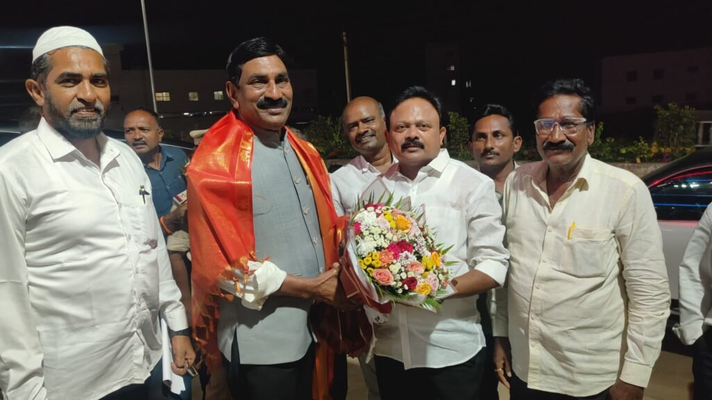 కోట ముస్లింల’స్మశాన వాటిక’సుందరీ కరణ-జలీల్ అహ్మద్.  ఎంపి బీదా మస్తాన్ రావు కి విజ్ఞప్తి.