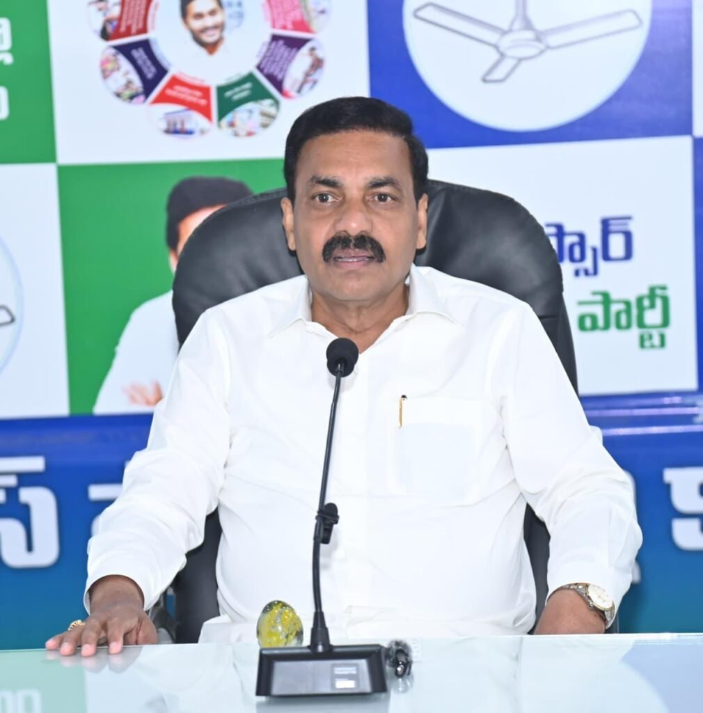 ఉద్యమాలతో చంద్రబాబు కళ్లు తెరిపిస్తాం-కాకాణి గోవర్ధన్ రెడ్డి.